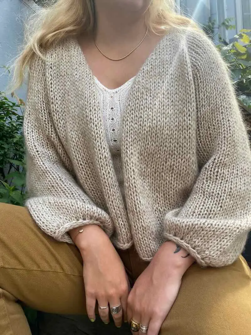 Chunky Easy Peasy cardigan by Önling, knitting pattern