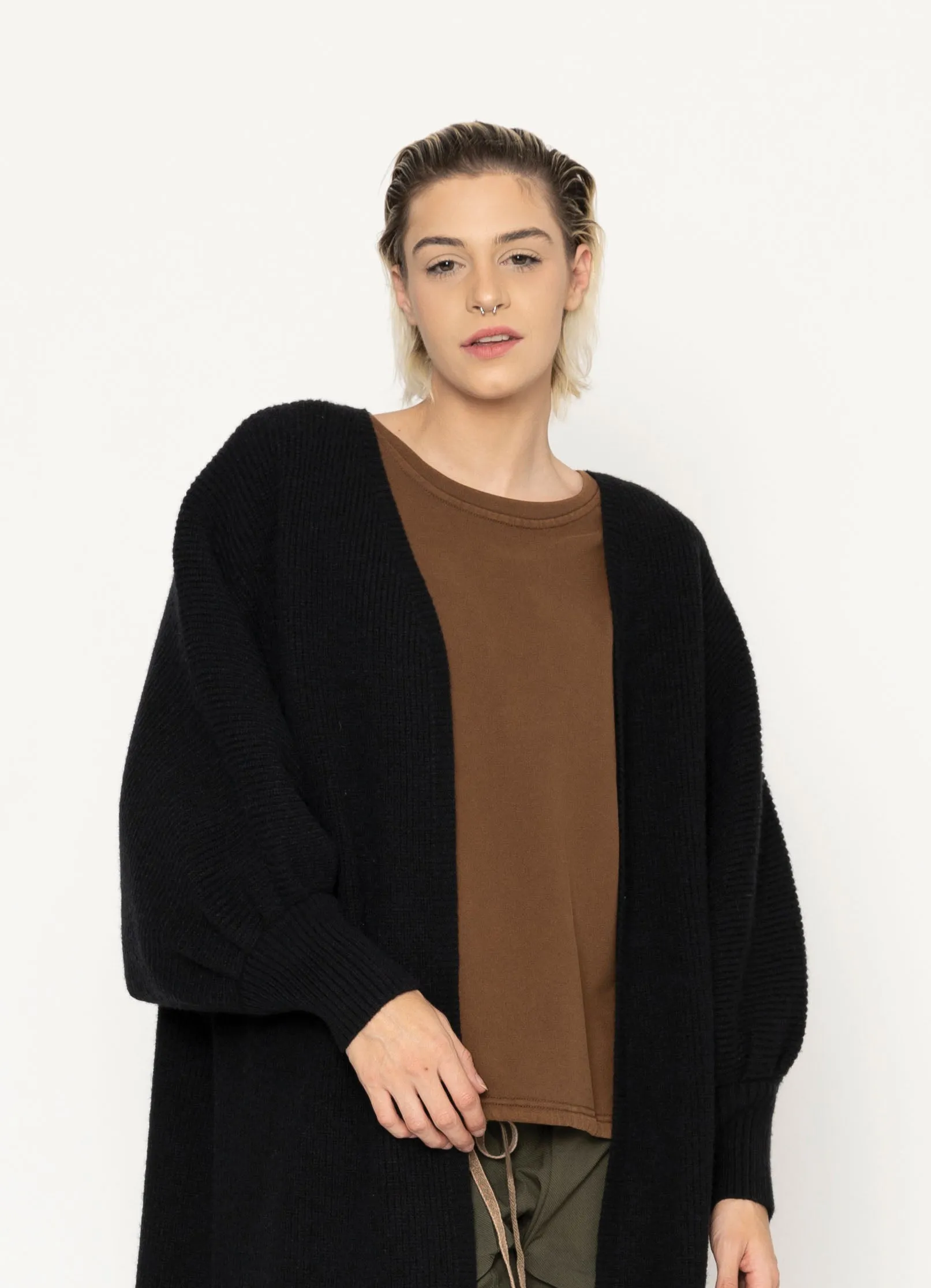 Dylan Cardi - Black