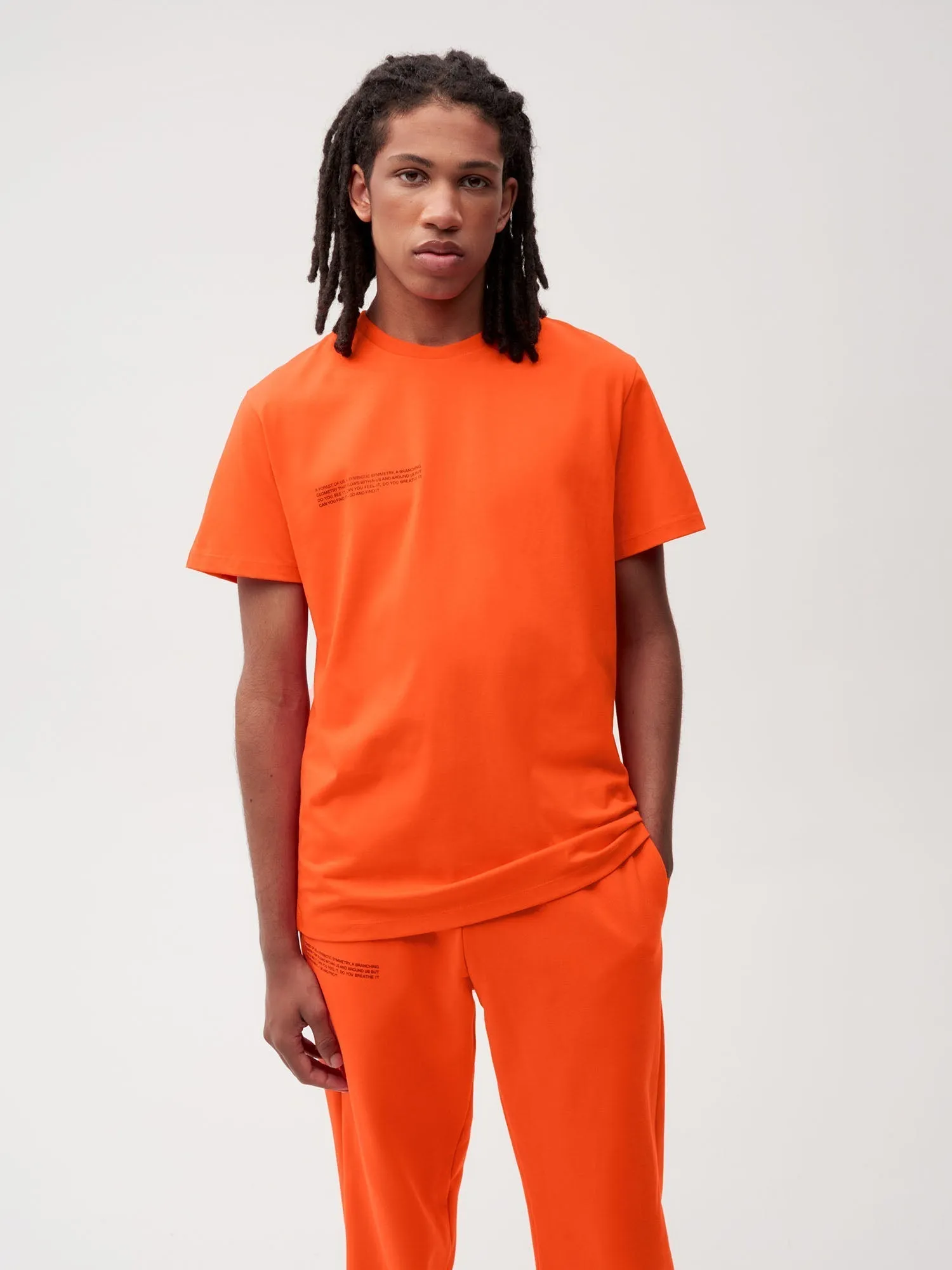 PANGAIA x Es Devlin T-shirt—es orange