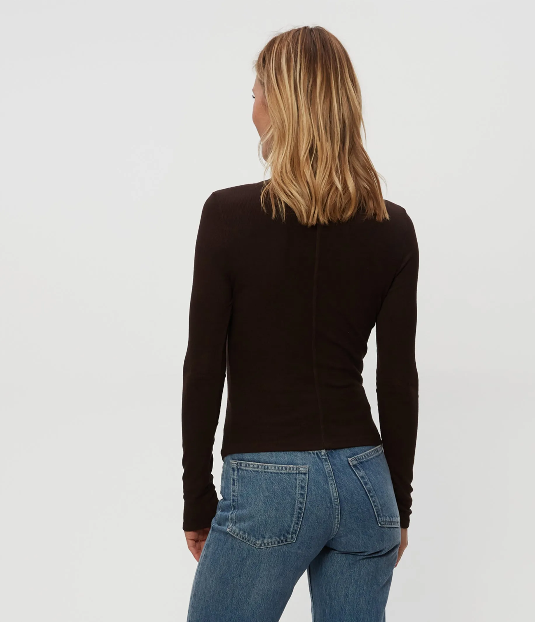 Tara Crop Turtleneck